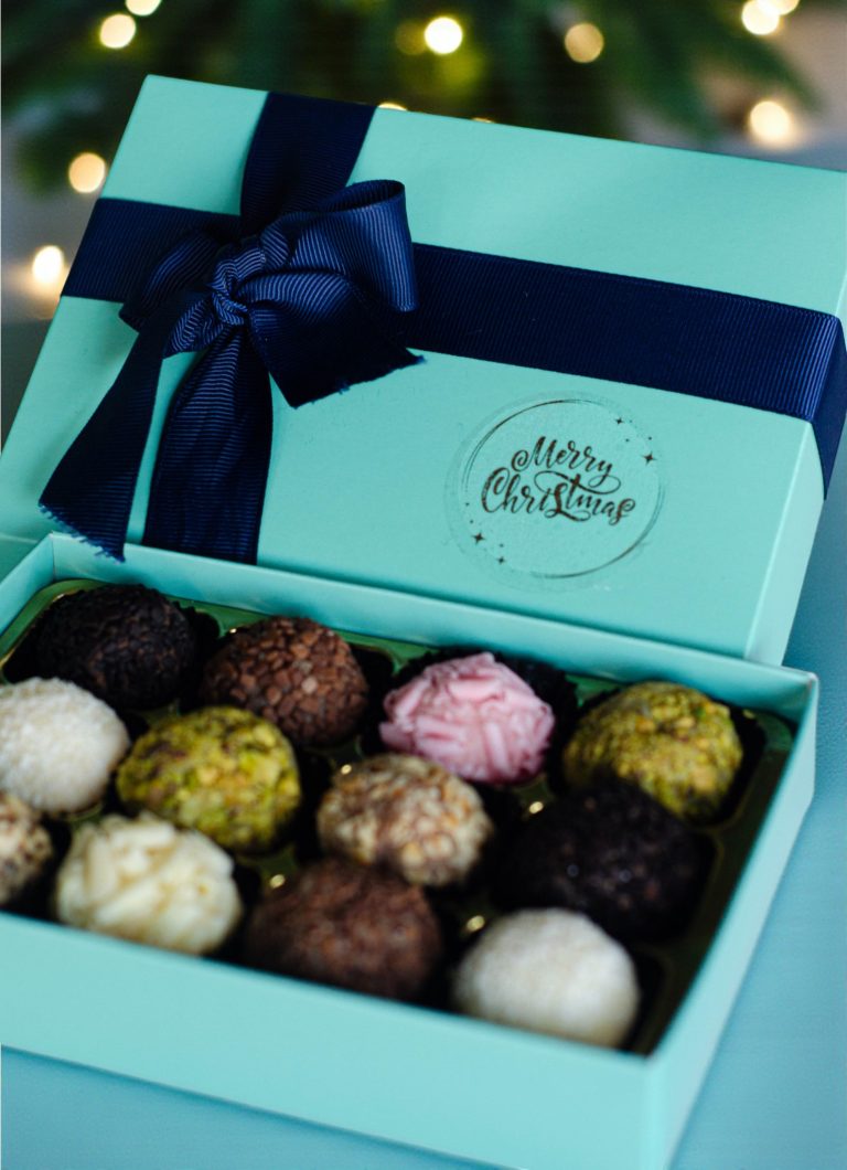 Box of 12 Merry Christmas with Blue Ribbon